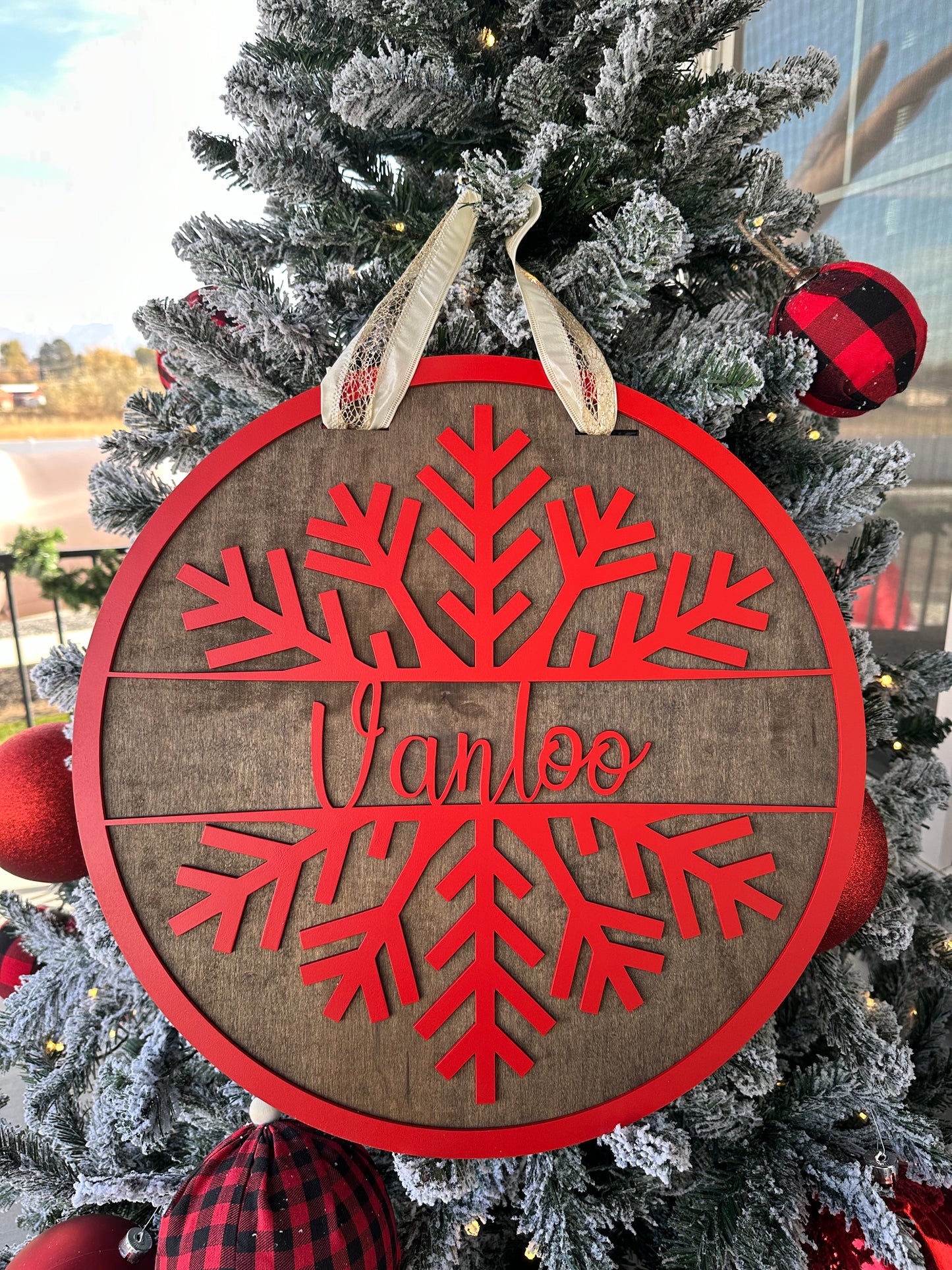 18” Snowflake Door Sign